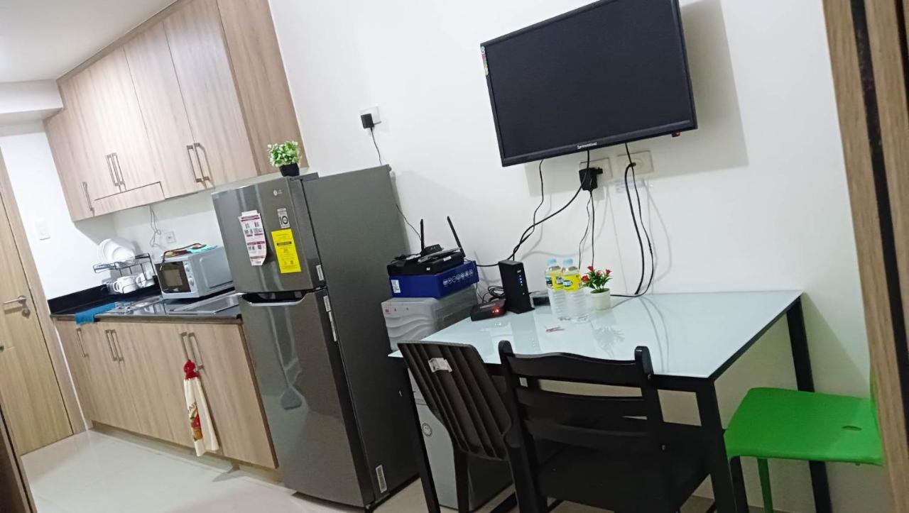Shore Residence D7 Near Mall Of Asia & Airport 마닐라 외부 사진
